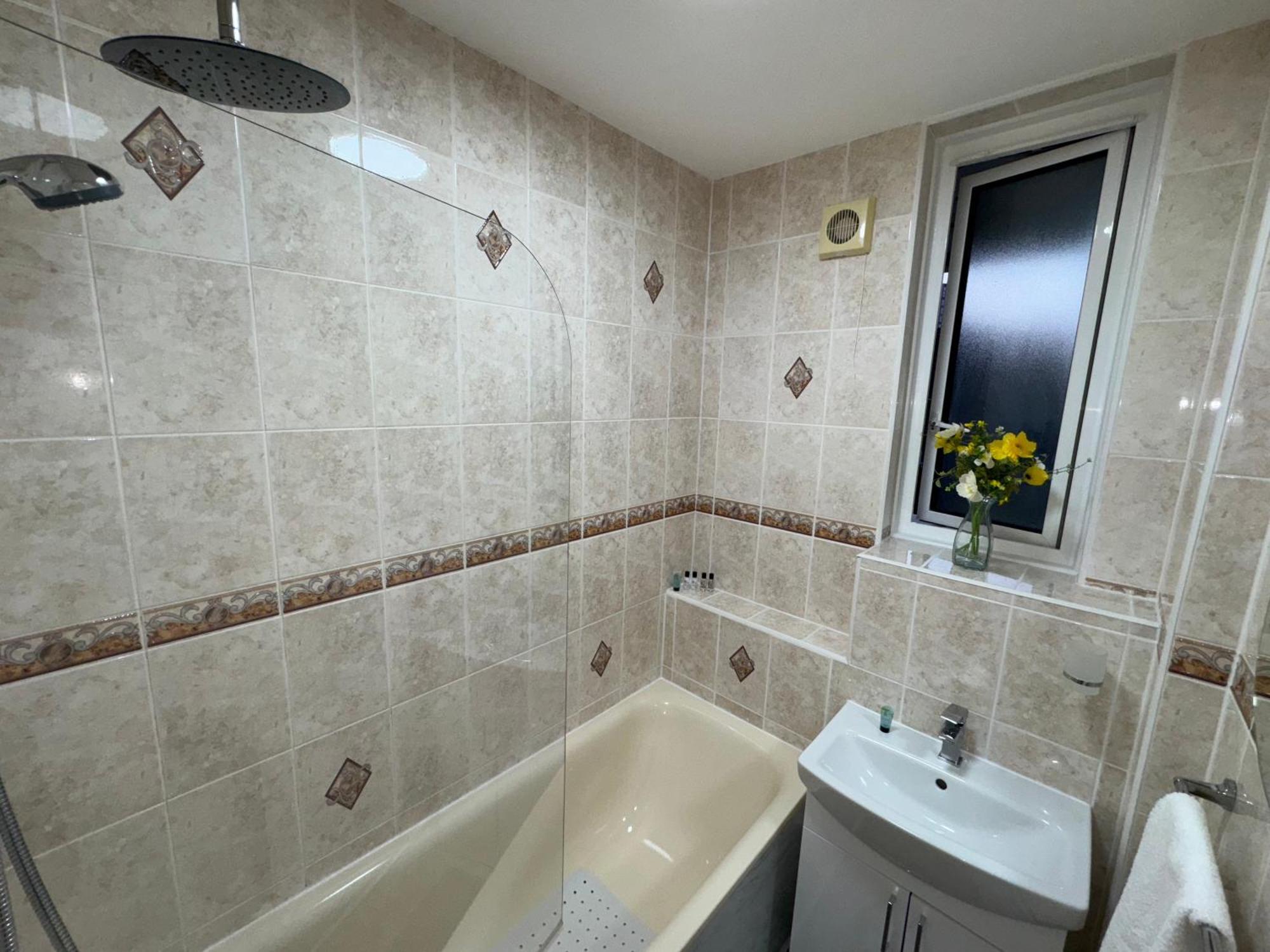 Vauxhall, River Thames, Big Ben Retreat, Family Apartament Londra